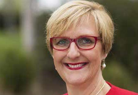 Guiding People through Uncertainty: HR Leadership in Logistics